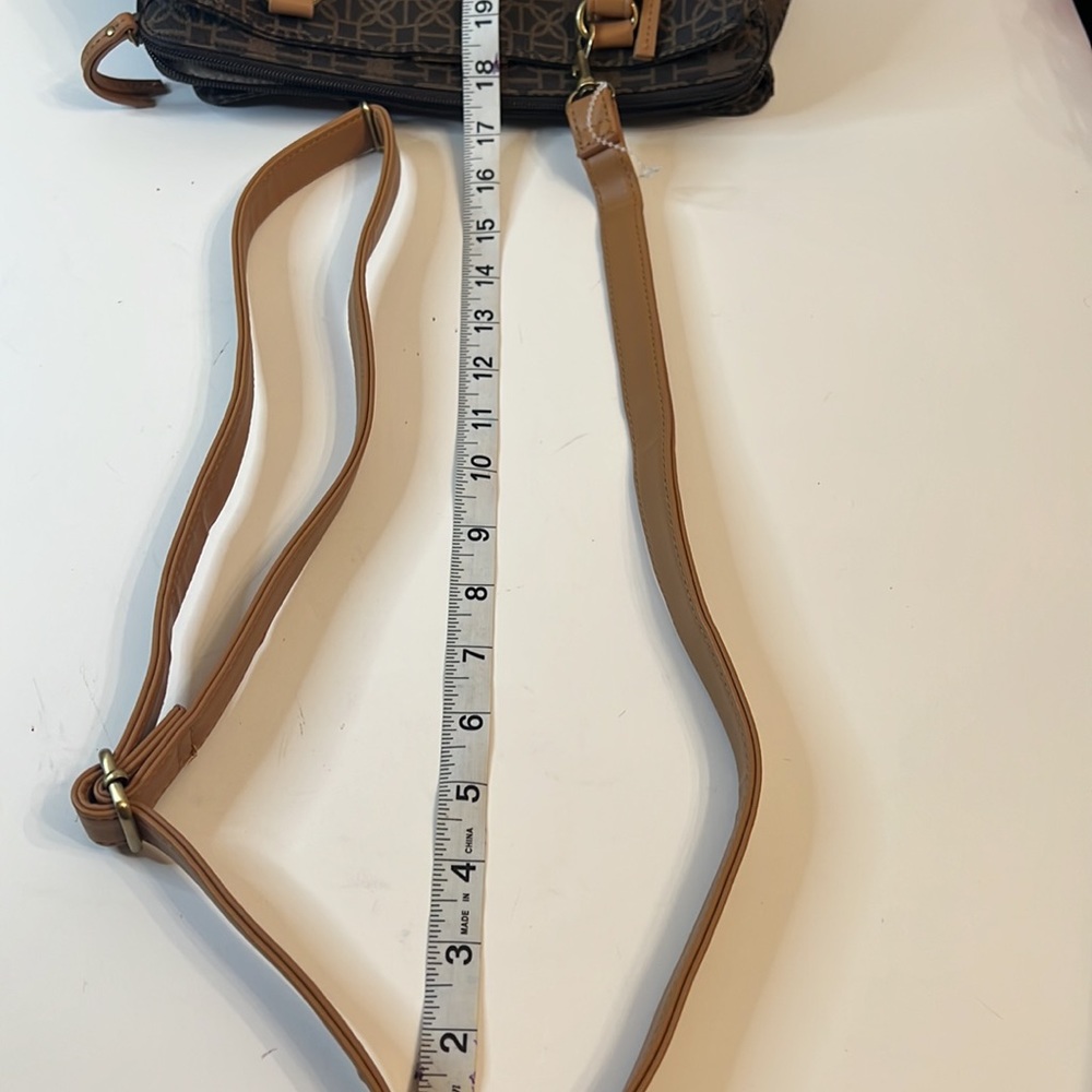 BROWN AND TAN HAND BAG - Picture 14 of 16